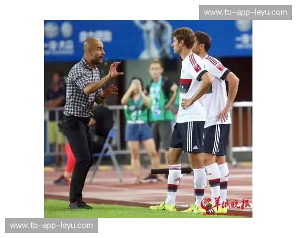 红蓝交锋的夏夜：重回2015，广州恒大与拜仁慕尼黑的那场巅峰梦境